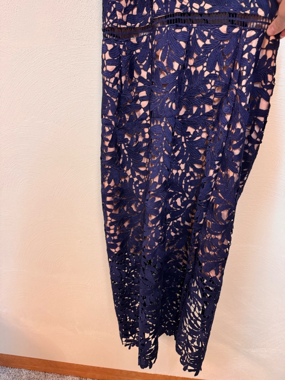 NWT Lulus Blue Floral Lace Halter Sheath Midi Dress Lined Zip Back Women M - Picture 5 of 10
